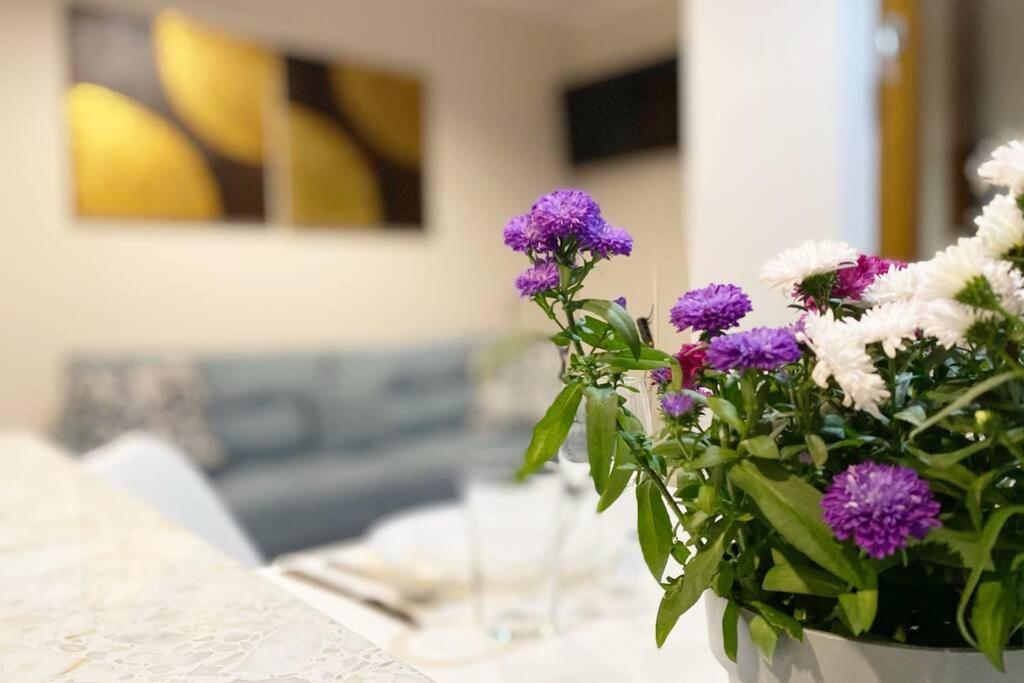 Exclusive 2Br! Apartment Near City Center +Netflix وارسو المظهر الخارجي الصورة