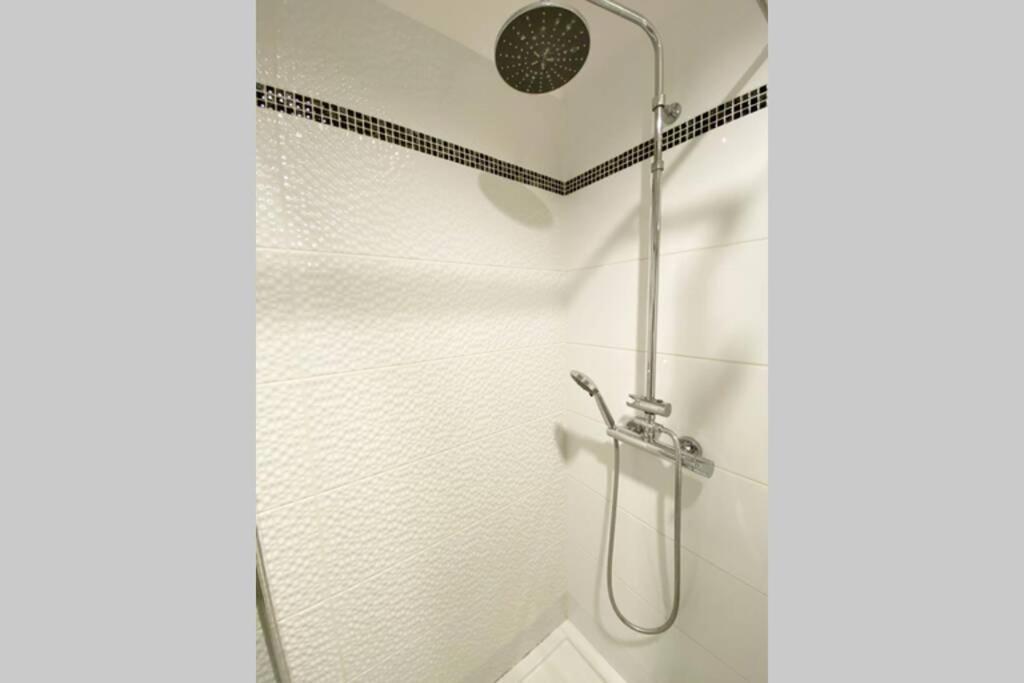 Exclusive 2Br! Apartment Near City Center +Netflix وارسو المظهر الخارجي الصورة